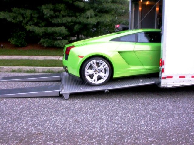 06' Lamborghini Gallardo Ithaca Verde Green 06' Mercedes CLS55 AMG Silver