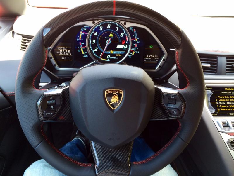 Macarbon Aventador steering wheel Lambo Power