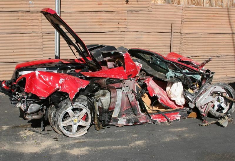 Ferrari_crash.jpg