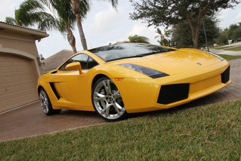 2006_Lamborghini_Gallardo_quarter3.JPG