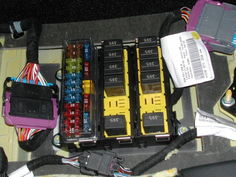 Where Is The Fuel Pump Relay Fuse - Gallardo