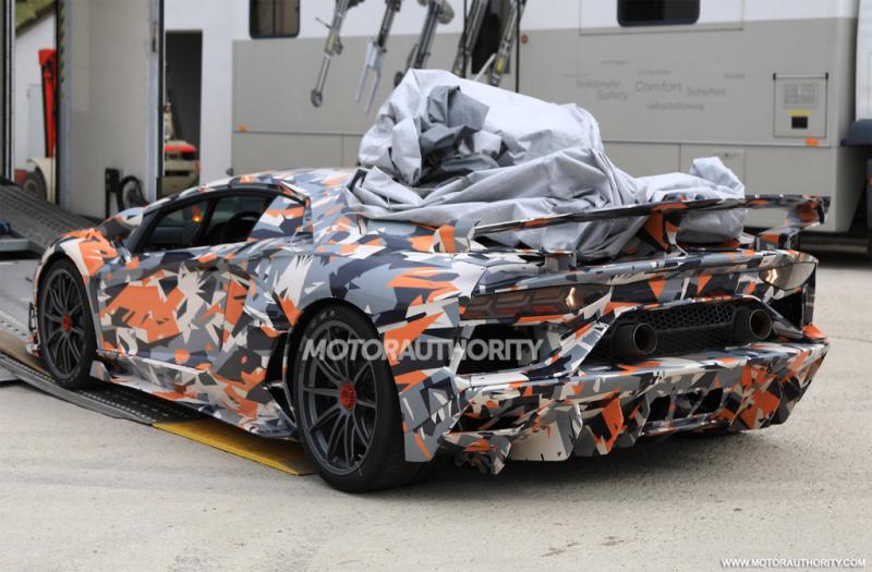 a2020_lamborghini_aventador_svj_spy_shots__image_via_s_baldauf_sb_medien_100648999_l.jpg