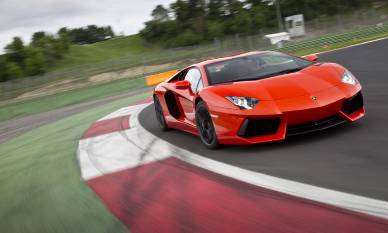 Aventador_CM_119.jpg