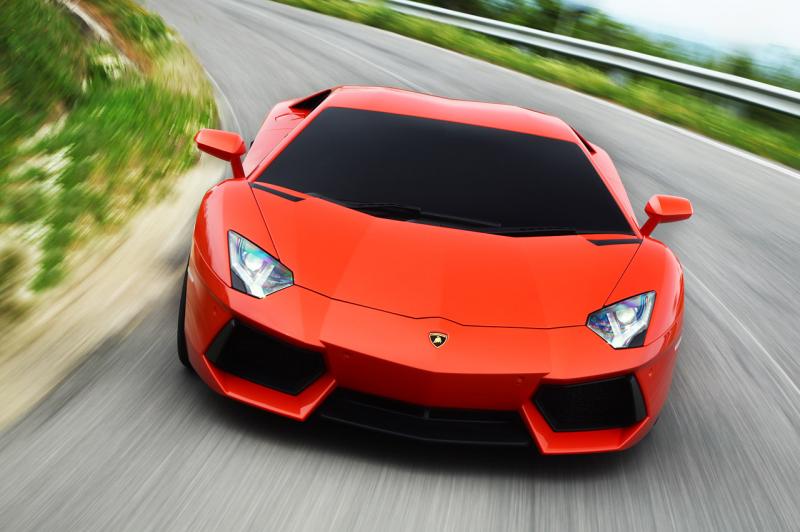 22_2012_lamborghini_aventador_fd_1304056227.jpg