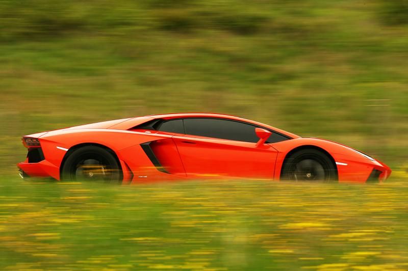 36_2012_lamborghini_aventador_fd.jpg