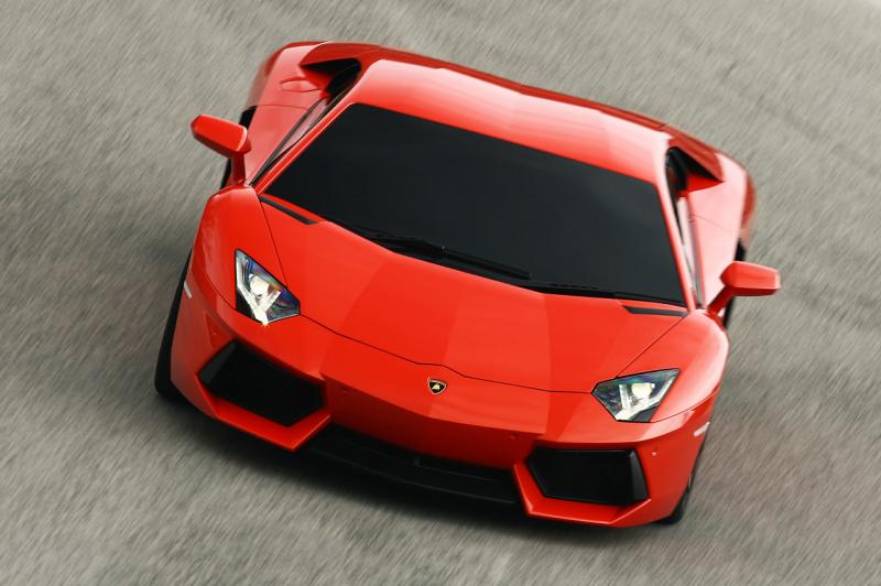 43_2012_lamborghini_aventador_fd.jpg