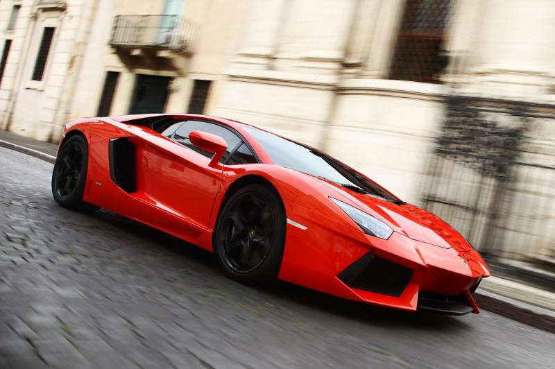 45_2012_lamborghini_aventador_fd.jpg