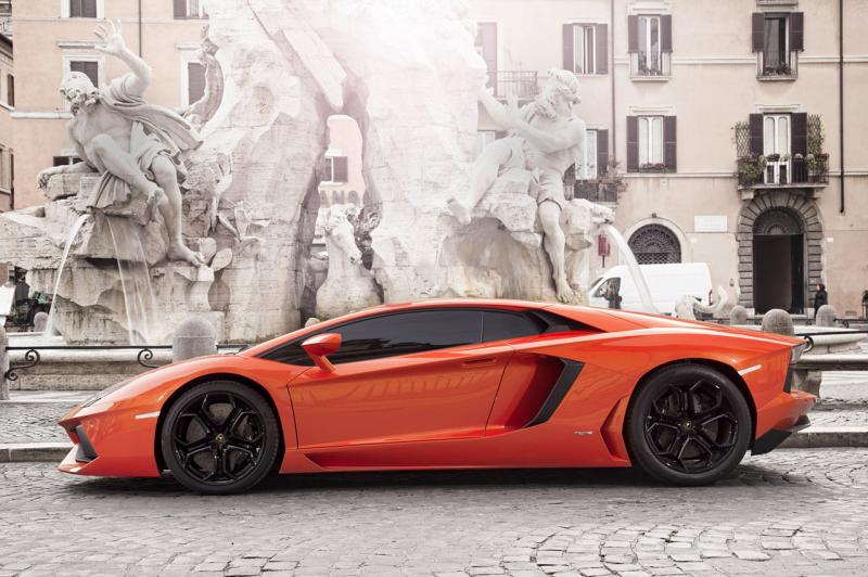 50_2012_lamborghini_aventador_fd.jpg