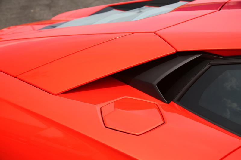 66_2012_lamborghini_aventador_fd.jpg