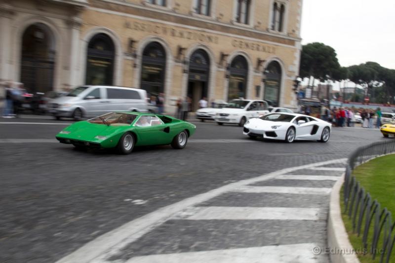 lamborghini_1973_countach_group_fe_602117_815.jpg