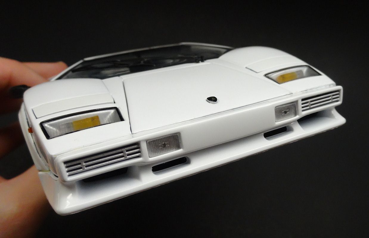 1:18 Countach Review: AutoArt vs. Kyosho - Archived Content 1:18 Countach Review: AutoArt vs. Kyosho - Archived Content
