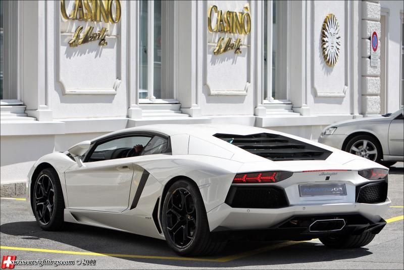 aLamborghini_20Aventador_20LP700_4_20033.jpg