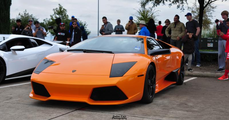 Lamborghini_Murci_2.jpg