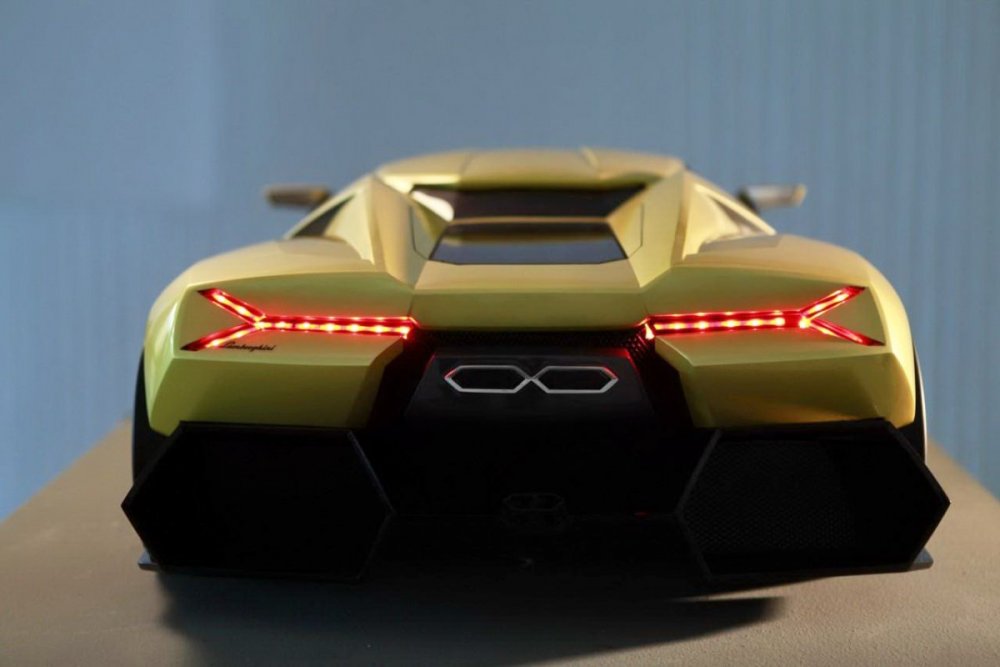 2019 Lamborghini Egoista Concept.jpg