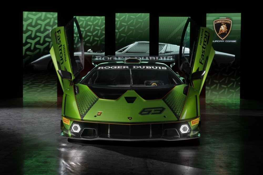 Lamborghini_Essenza_SCV12_6.jpg